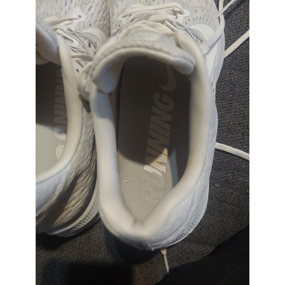 Nike  Zoom Winflo 5 String Running Sneaker White sz 10 Tennis Shoe Walking - Picture 10 of 12